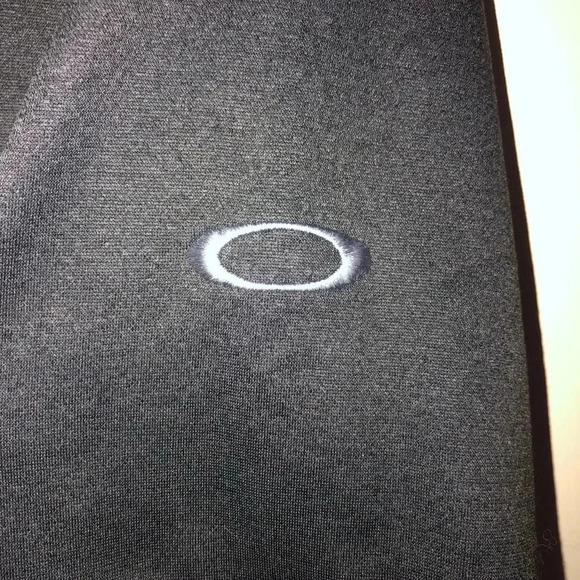 Oakley Range Pullover Fleece Blackout Light Heather Regular Fit Size Medium - Picture 3 of 7